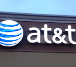 AT&T Would Win a Fight With DOJ Over Time Warner Deal, Analyst Says